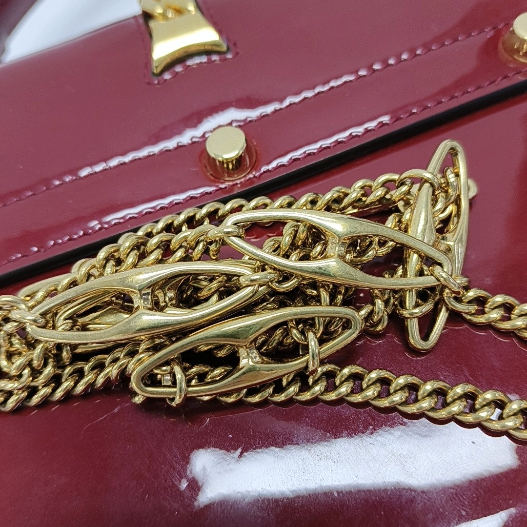 Authenticated pre-owned  Sylvie 1969 Mini Patent Leather Red - Shoulder Bag at Looply