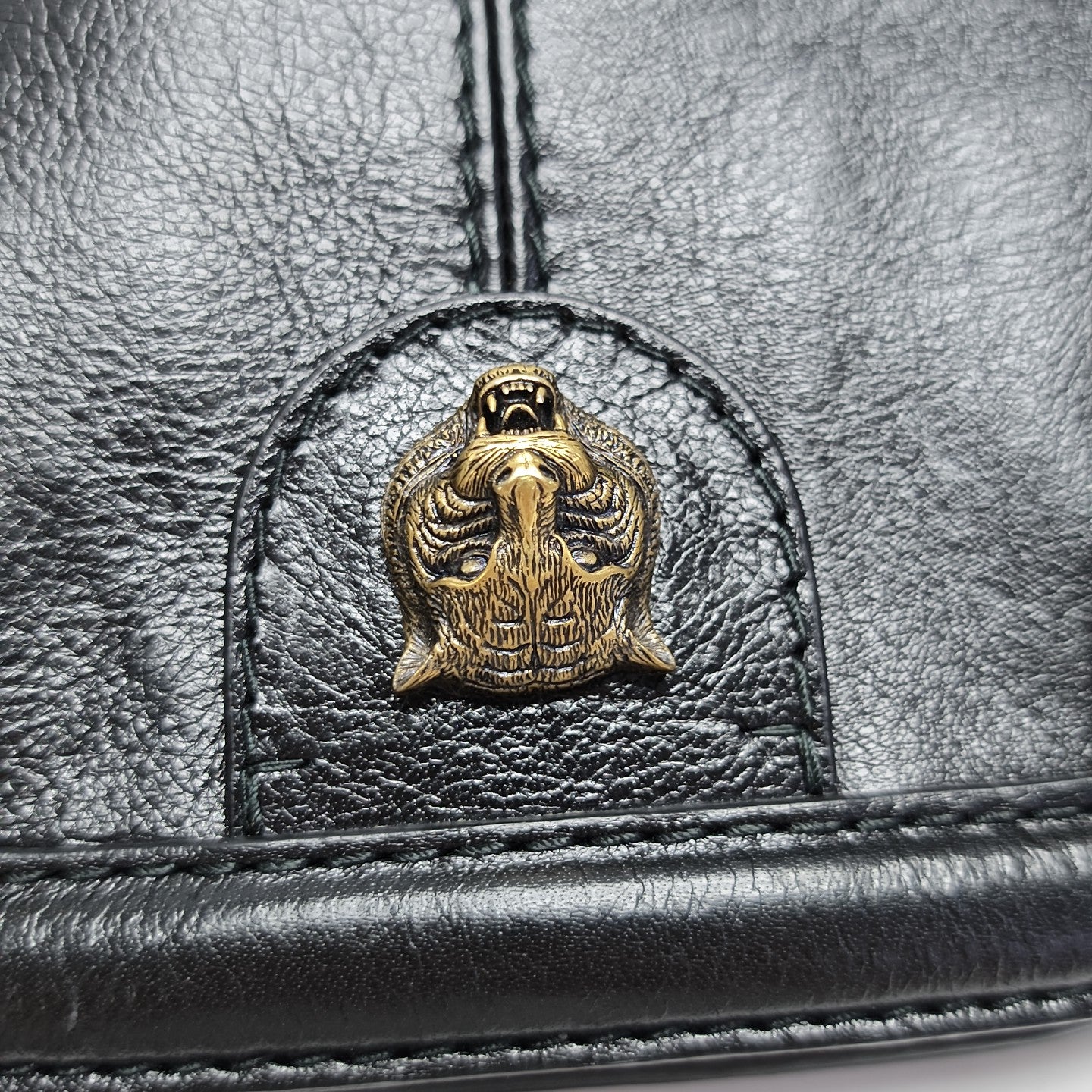 Re(belle) Small Calfskin Black