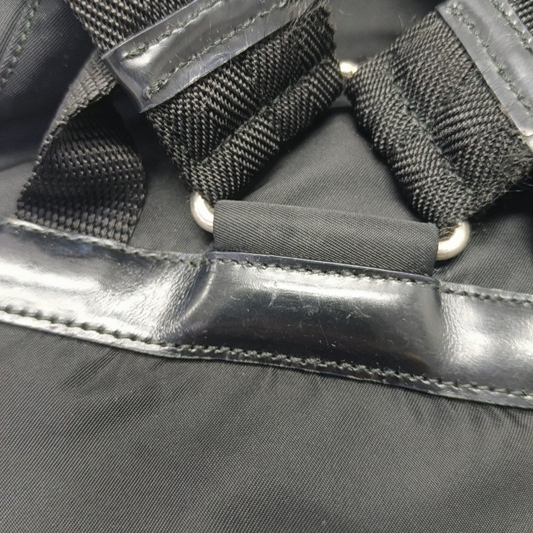Vela Nylon Black