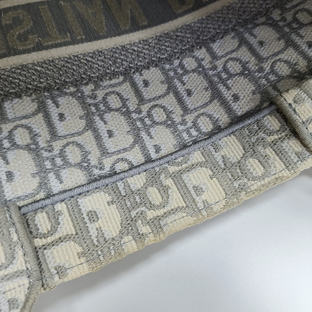Book Tote Medium Oblique Canvas Gray