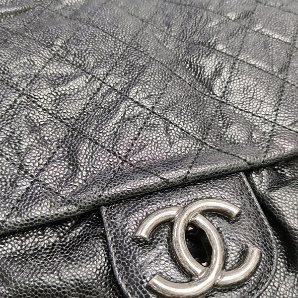 Quilted Grained Calfskin Shoulder Bag Black