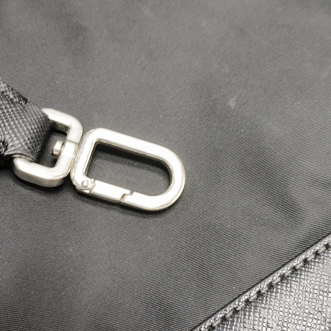 Bolso de hombro de nailon negro