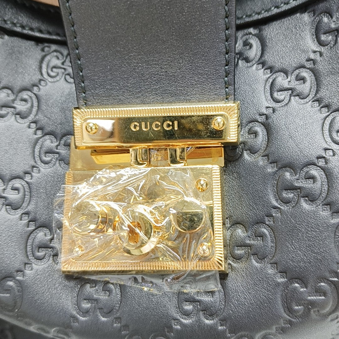 Padlock Medium Monogram Calfskin Black