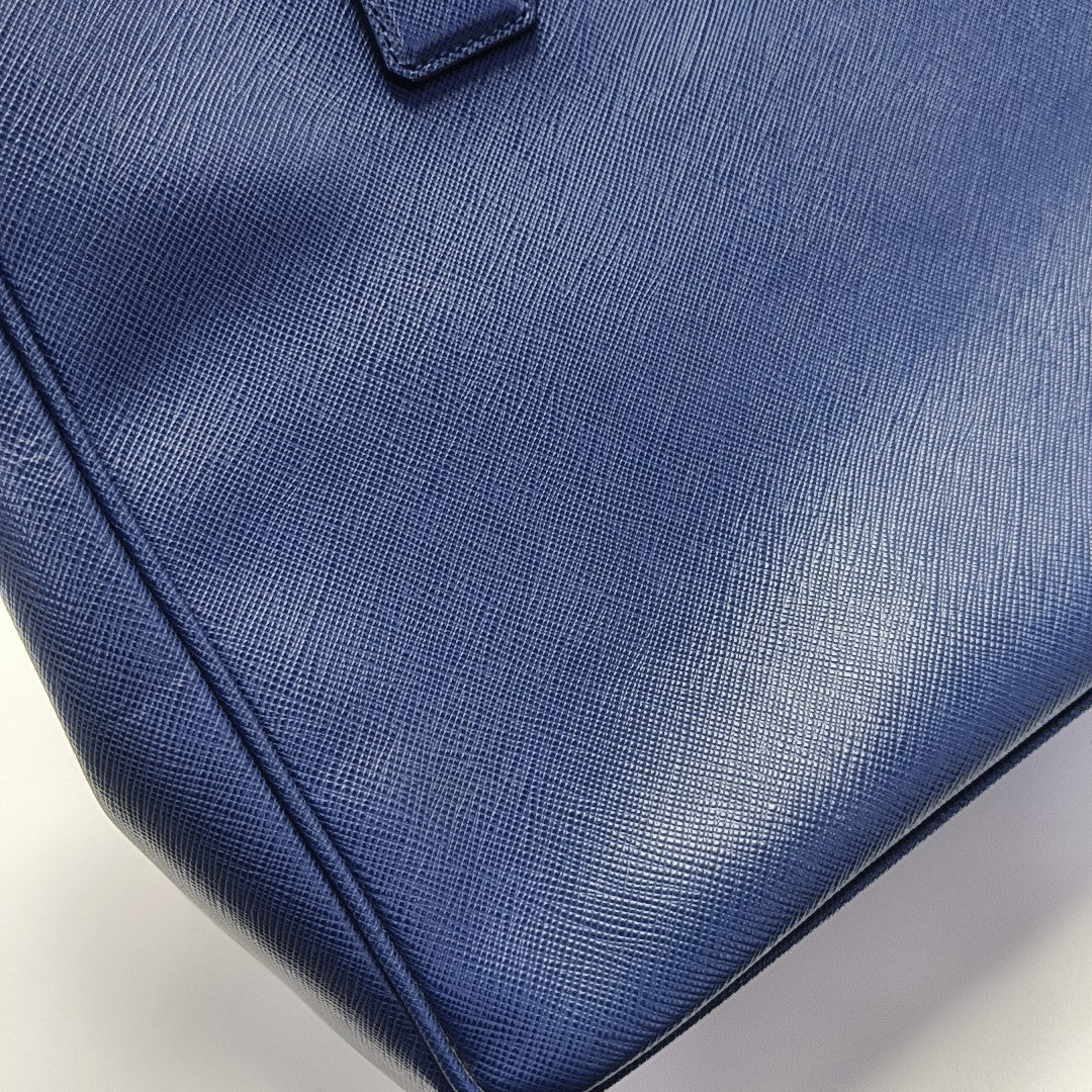 Galleria Large Saffiano Calfskin Blue