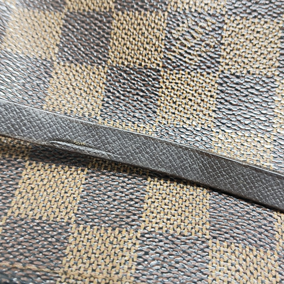 TROUSSE MAKE UP Damier Ebene Coated Canvas Brown