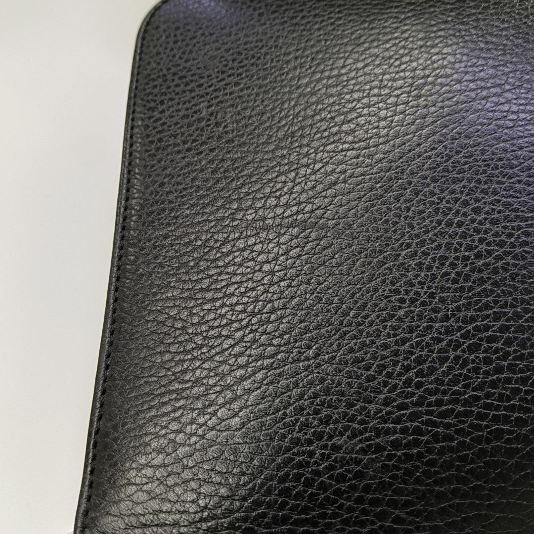 Interlocking G Large Calfskin Black