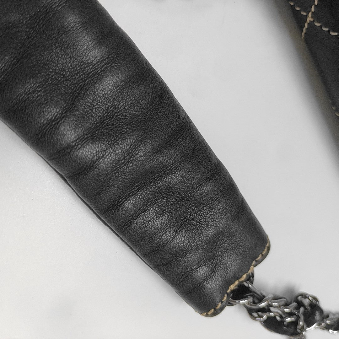 Quilted Lambskin Shoulder Bag Black