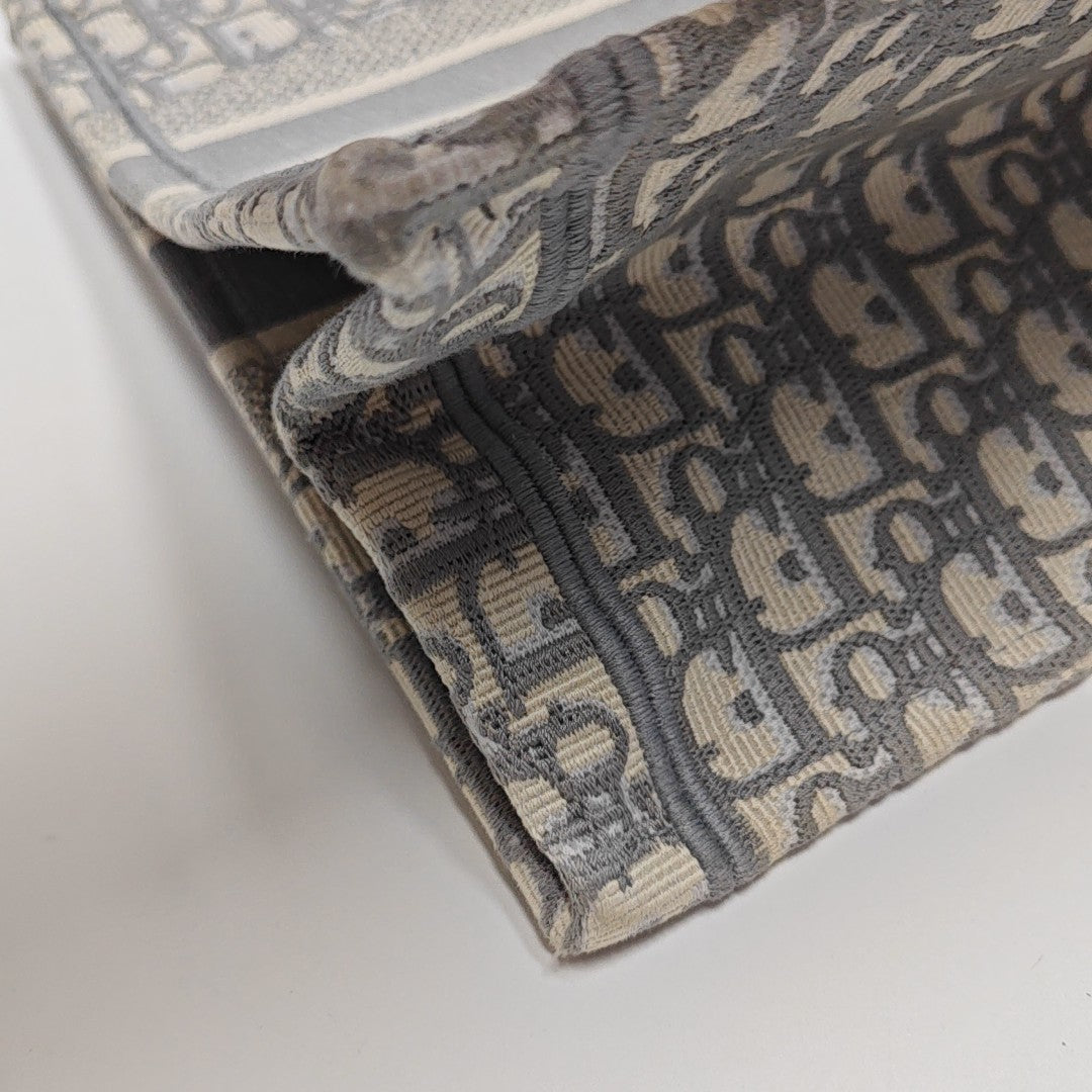 Book Tote Medium Oblique Canvas White