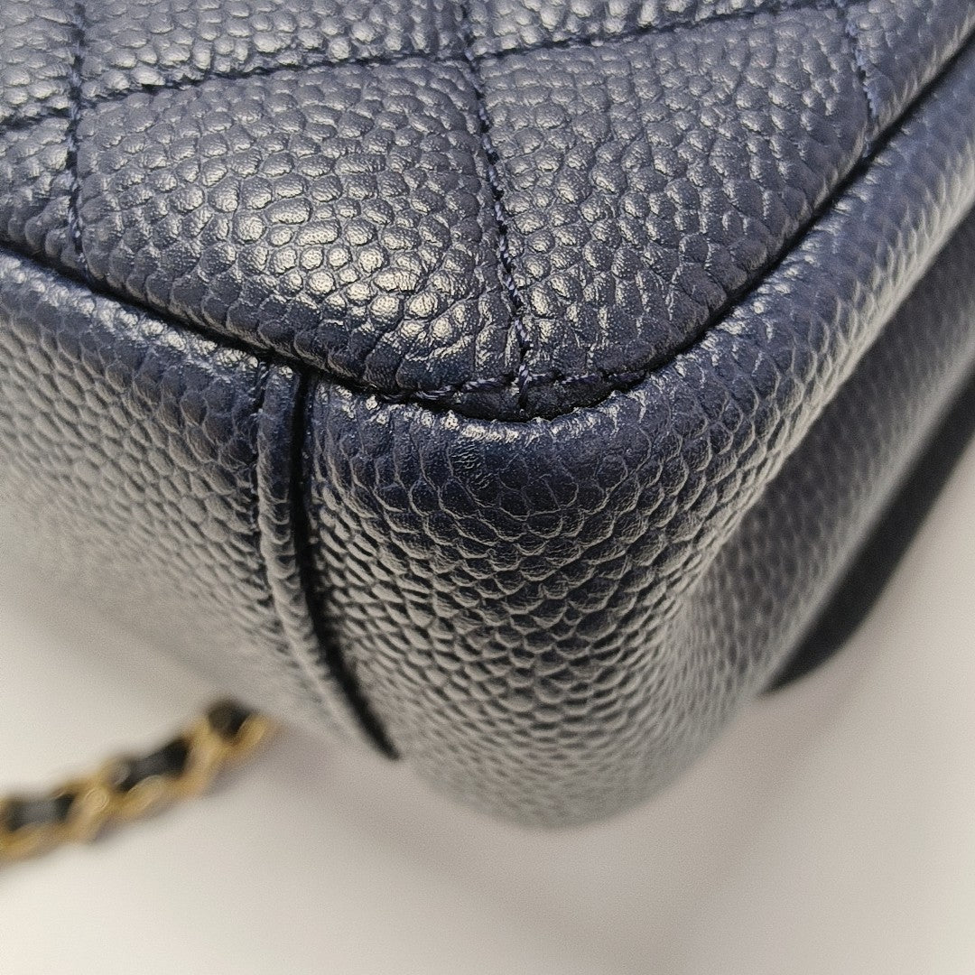 FILIGREE Medium Quilted Grained Calfskin Blue