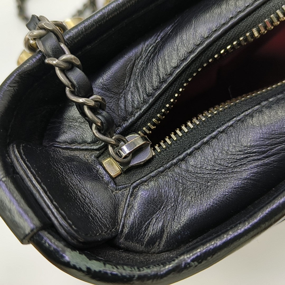 GABRIELLE Small Quilted Calfskin Black