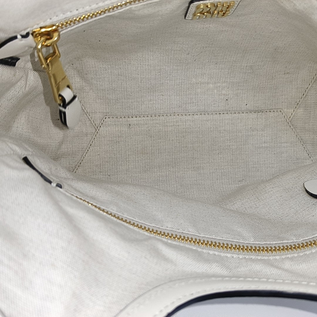 IVY Small Calfskin White