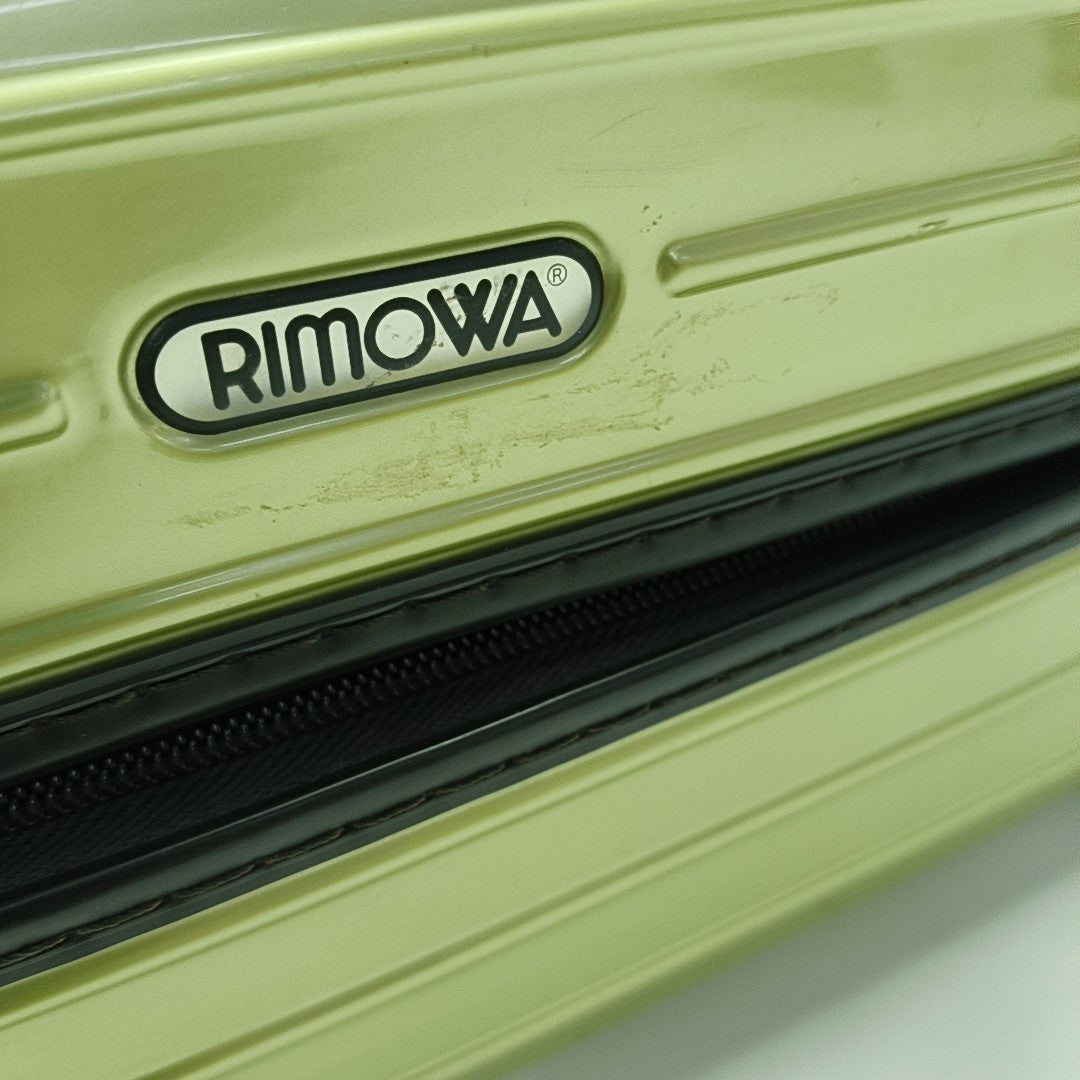 Special Material Luggage Green