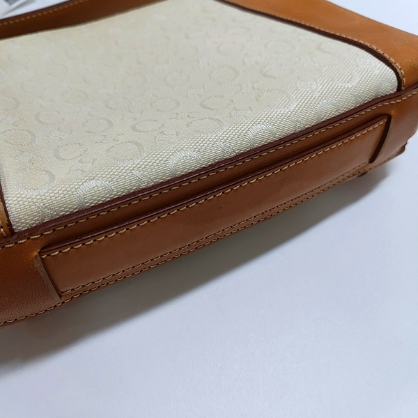 Canvas White