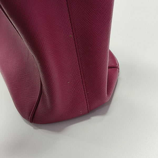 Galleria Medium Saffiano Calfskin Red