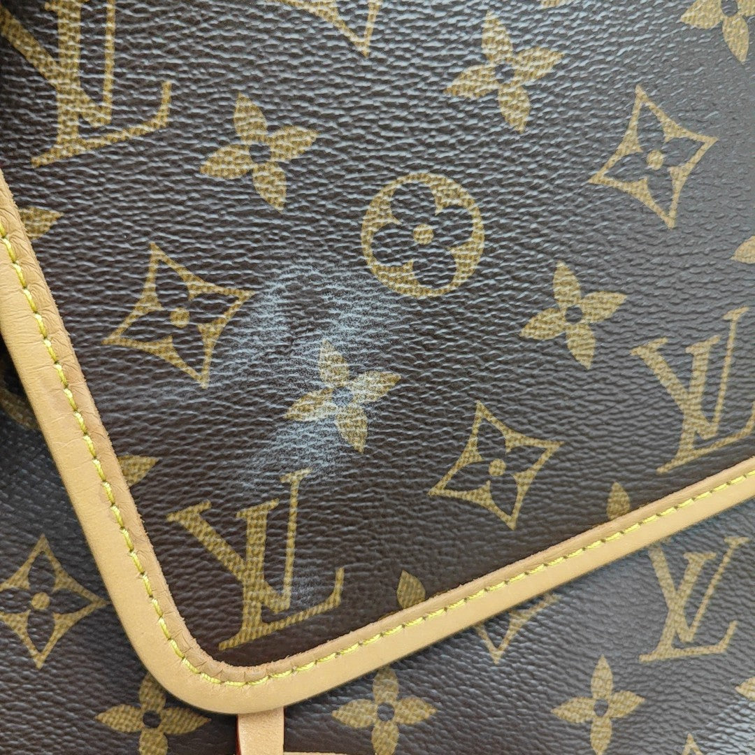 CARRYALL PM Monogram Coated Canvas Brown