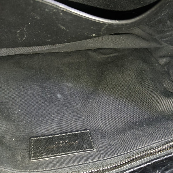 NIKI Medium Chevron Calfskin Black