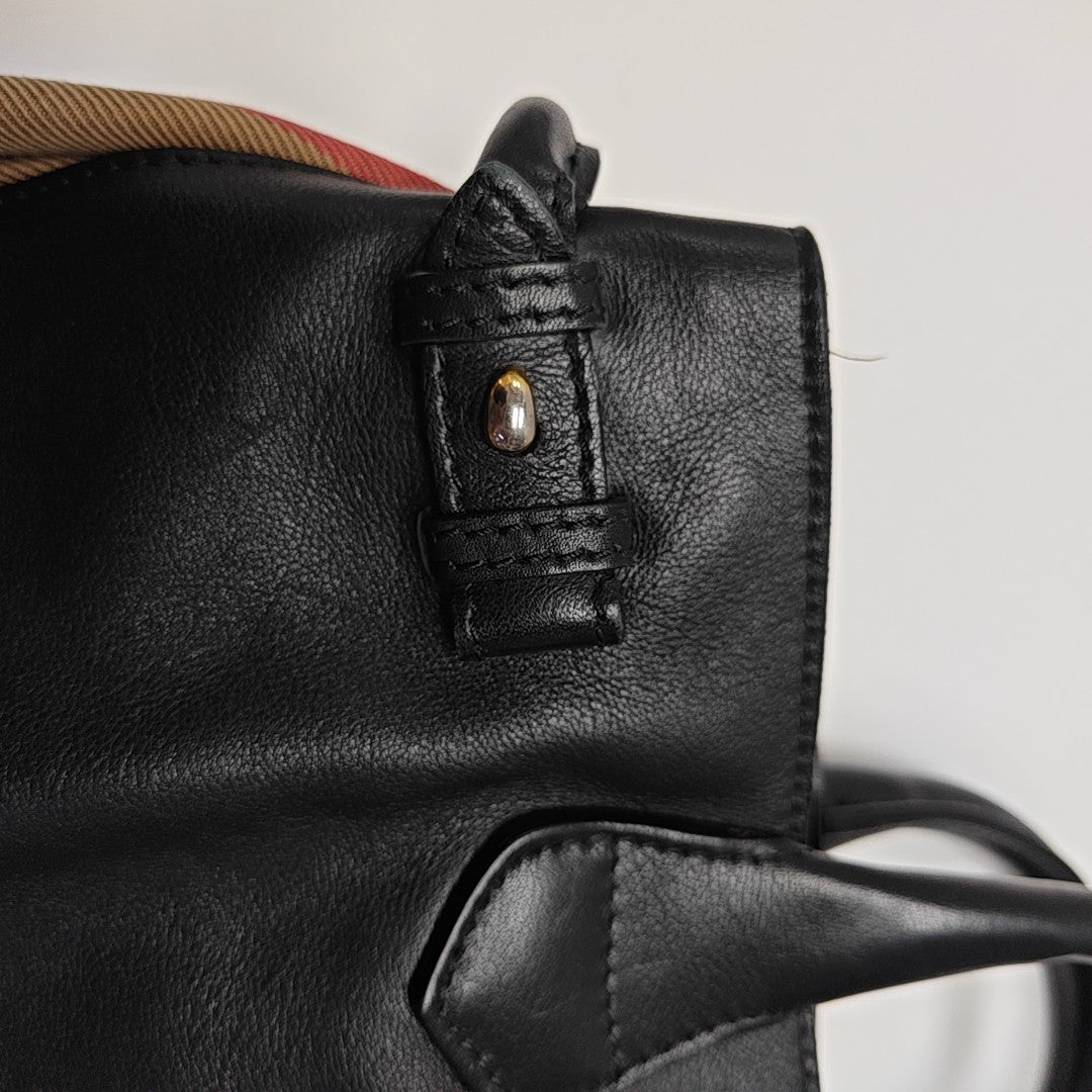 The Banner Medium Calfskin Black