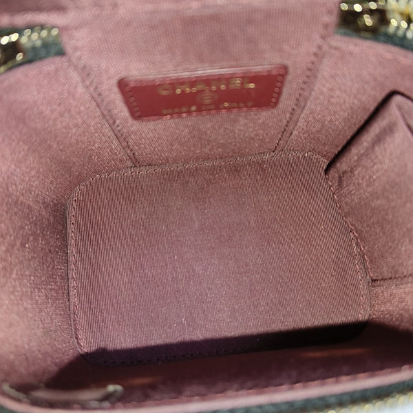 VANITY CASE Mini Quilted Calfskin Black