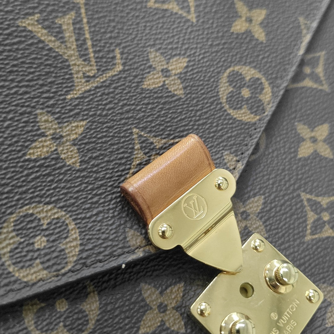 MÉTIS MM Monogram Coated Canvas Brown