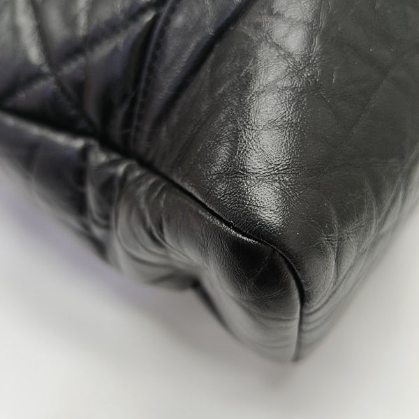 CHANEL 31 Large Quilted Vintage Calf Black