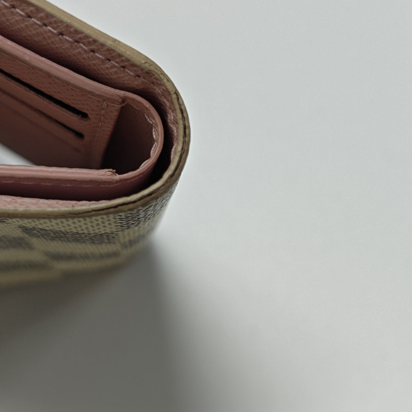 VICTORINE Damier Azur Coated Canvas White Card Holder
