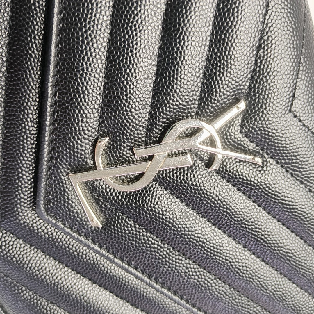 MONOGRAM Medium Chevron Calfskin Black