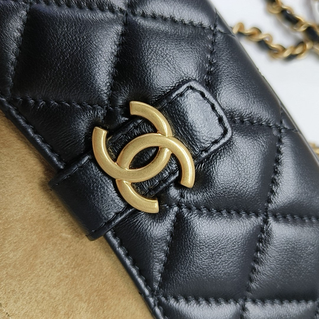 Quilted Lambskin Shoulder Bag Black