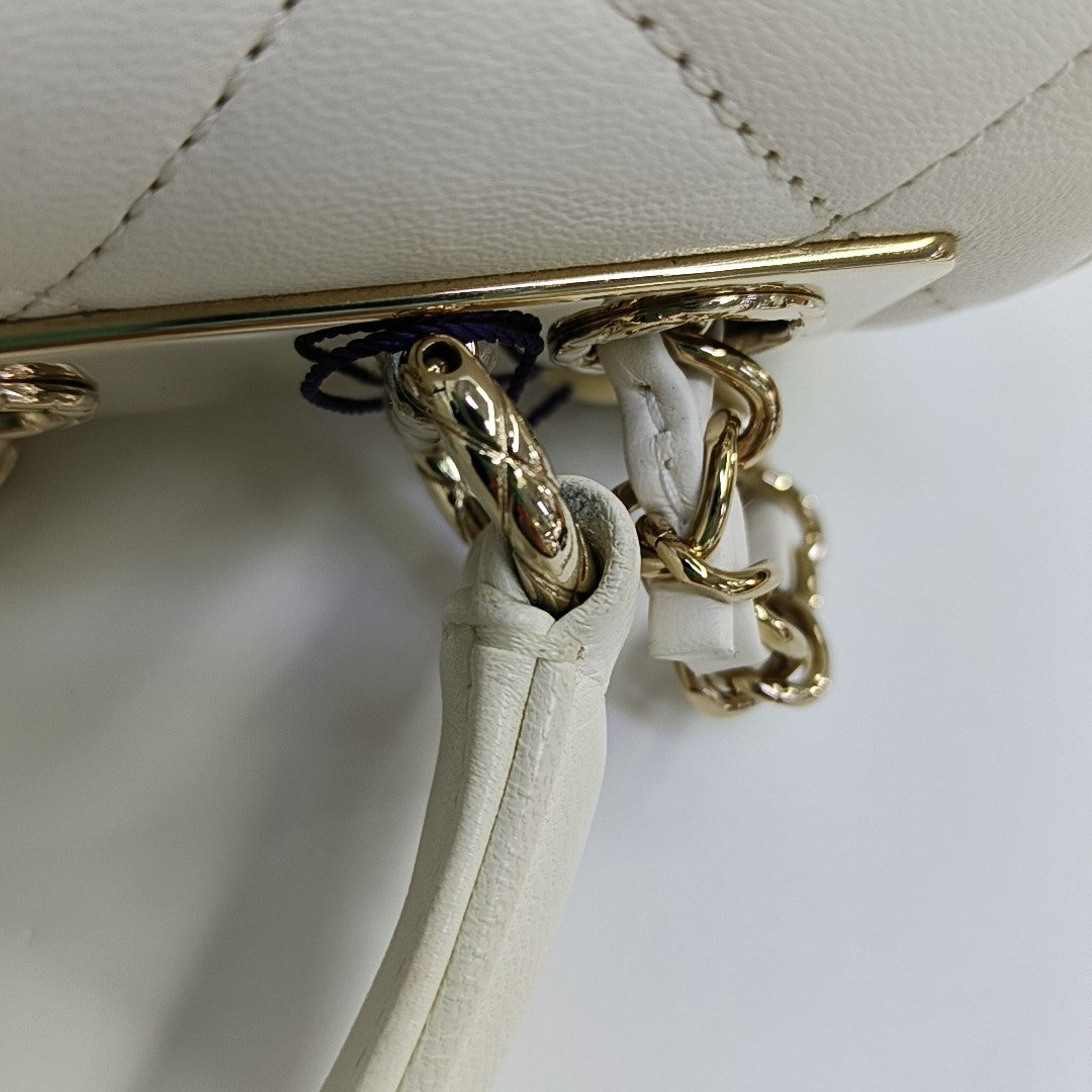 TRENDY CC Quilted Lambskin White