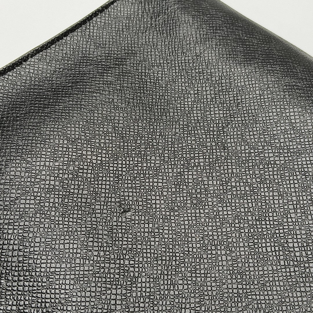 Pochette Voyag MM Calfskin Black