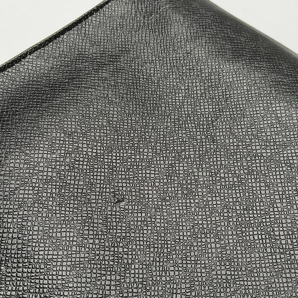 Pochette Voyag MM Calfskin Black