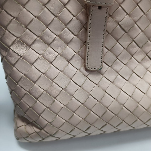 Authenticated pre-owned  Roma Calfskin Pink - Shoulder Bag at Looply