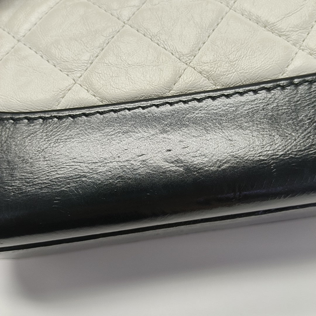 GABRIELLE Small Quilted Calfskin White