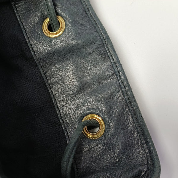Pompon Bag Calfskin Black