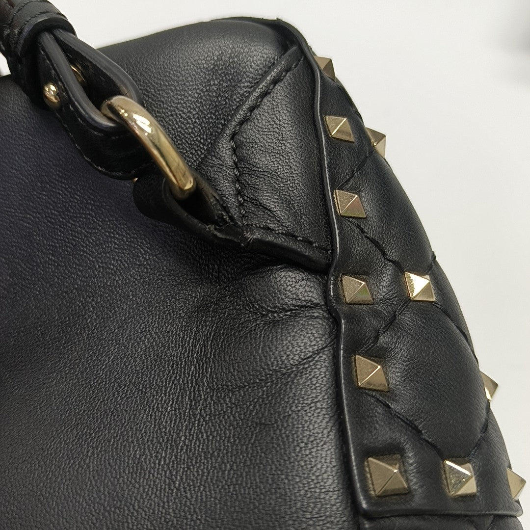 Spike Up Quilted Lambskin Black