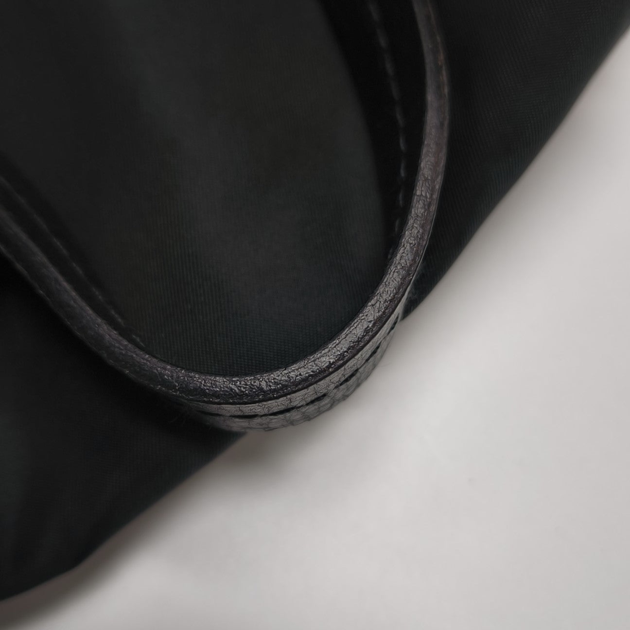 Vela Small Nylon Black