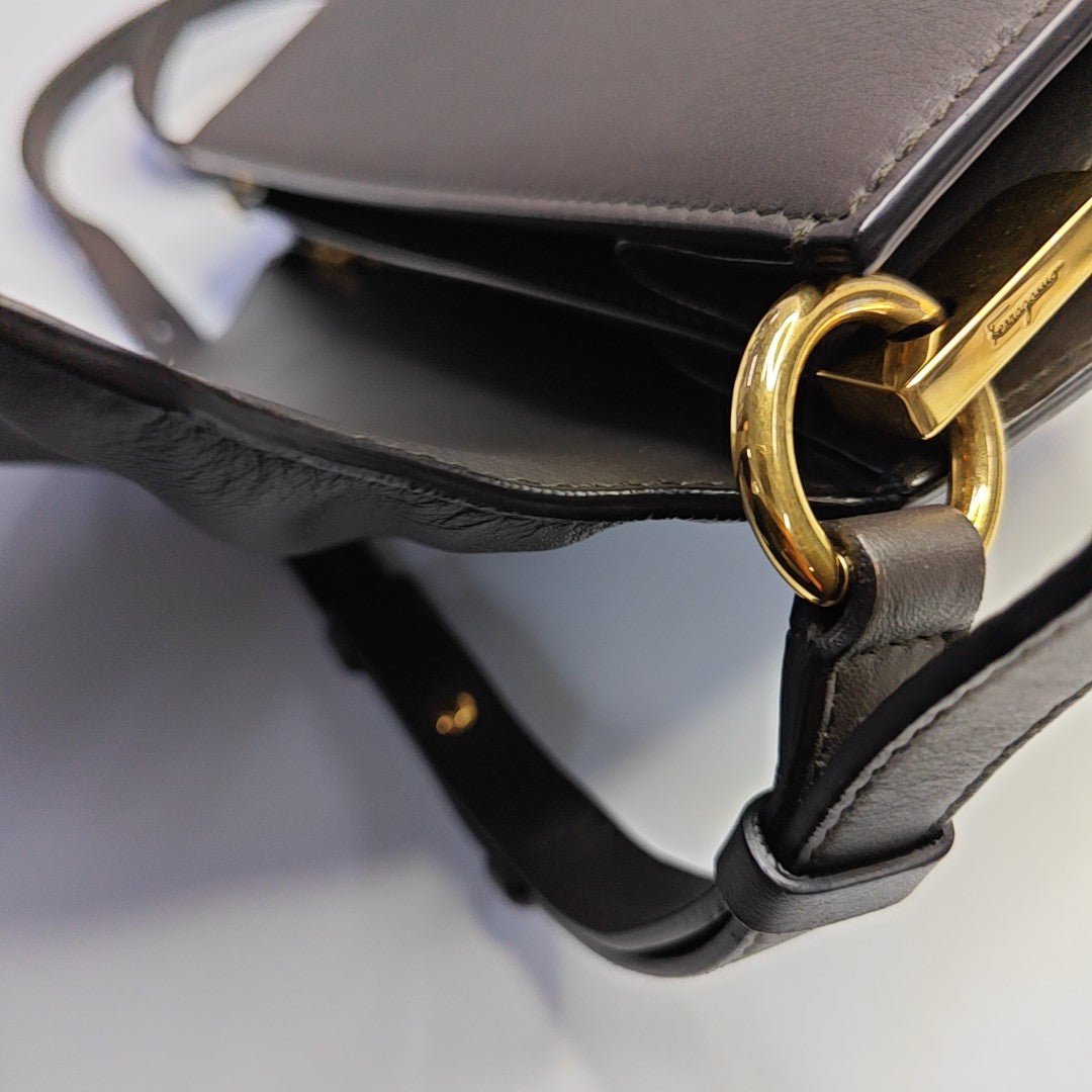 Gancini Calfskin Gray