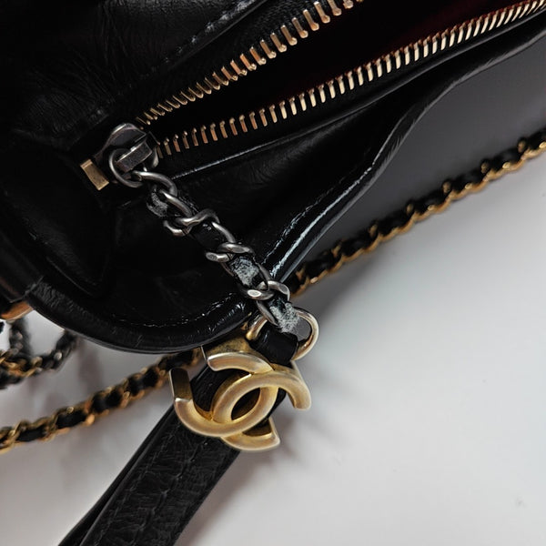 GABRIELLE Medium Quilted Calfskin Black
