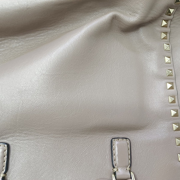 Rockstud Calfskin Gray