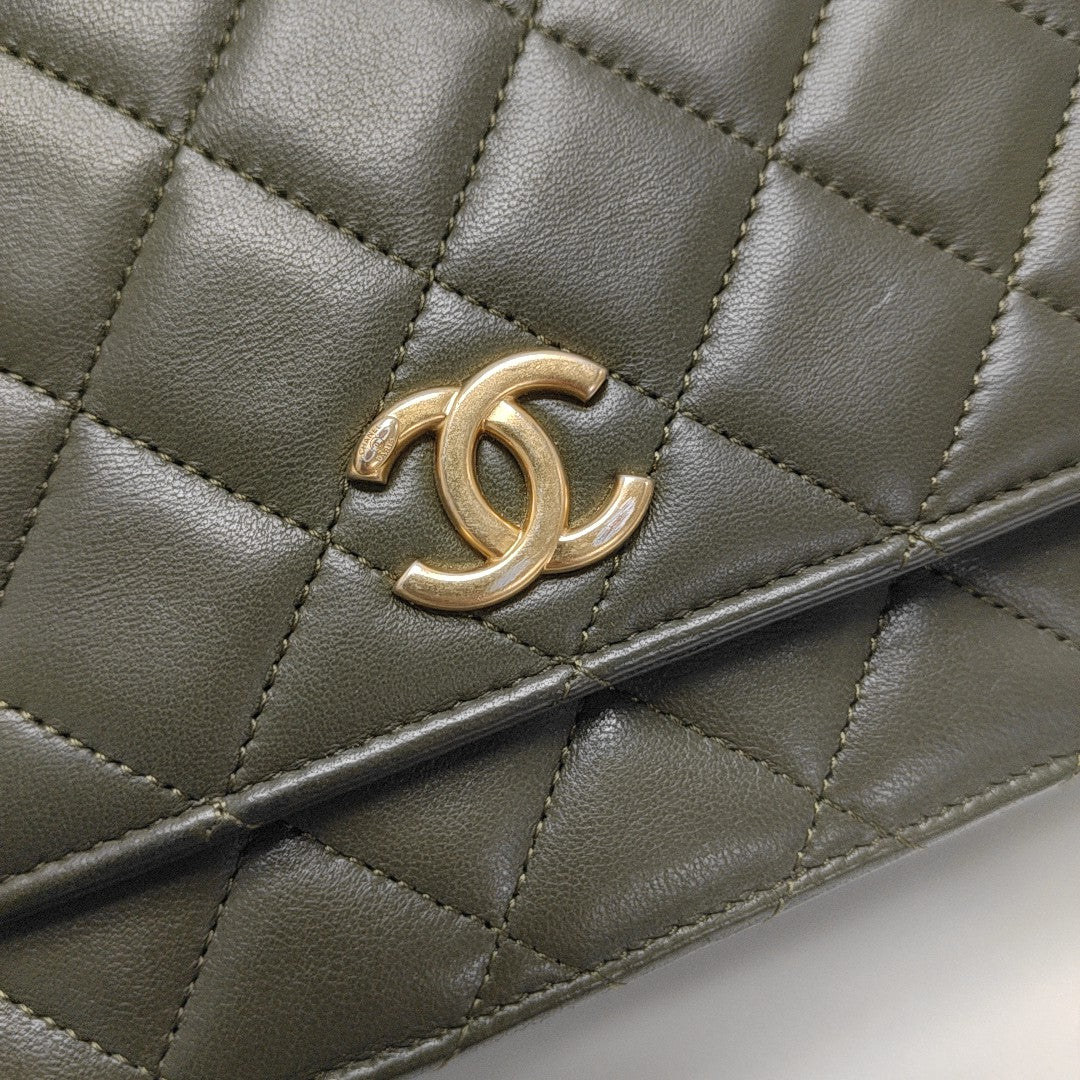 WOC Quilted Lambskin Green