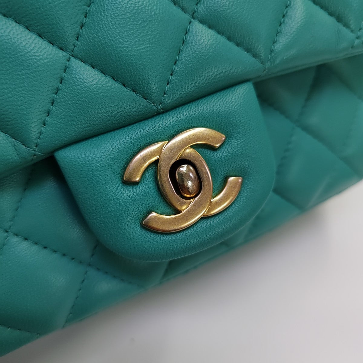 CLASSIC FLAP Mini Quilted Lambskin Green