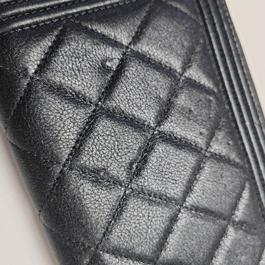 BOY CHANEL Mini Quilted Calfskin Blue Wallet