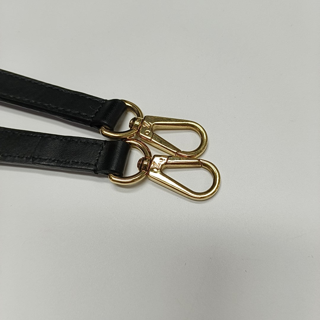 ON MY SIDE PM Monogram Calfskin Black