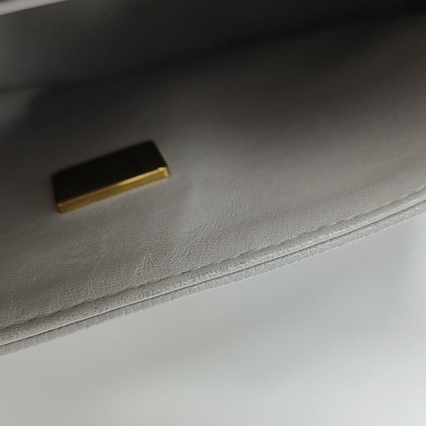 CLASSIC FLAP Small Quilted Grained Calfskin Gray