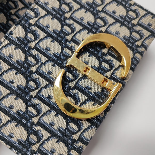 30 Montaigne Mini Oblique Canvas Blue