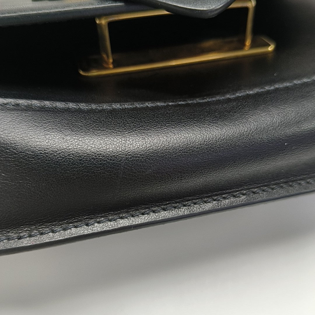 Authenticated pre-owned  Cahier Calfskin Black - Shoulder Bag at Looply