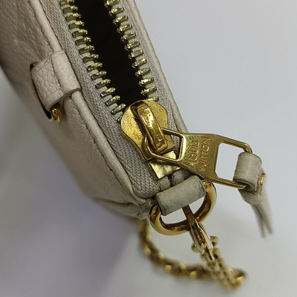 EASY POUCH ON STRAP Calfskin Beige