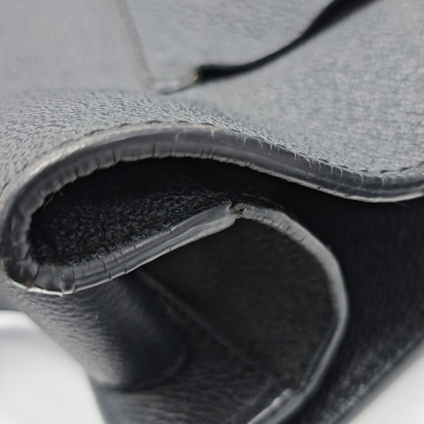 Elmstone Calfskin Black
