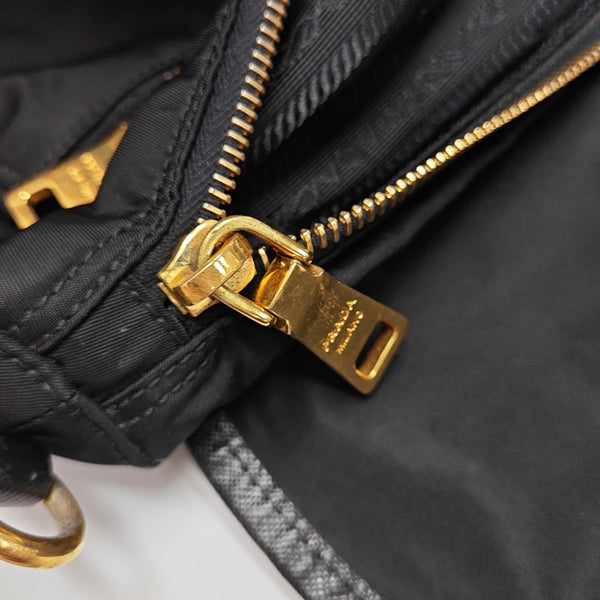 Vela Messenger Bag Nylon Black