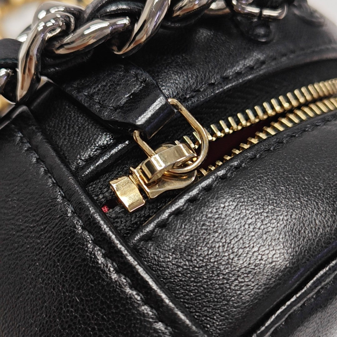 CHANEL 19 Small Quilted Lambskin Black