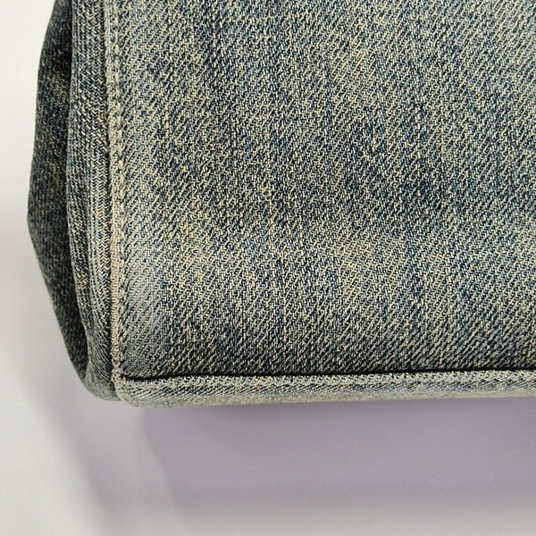 Canvas Medium Blue